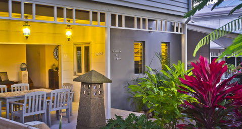 Aaman & Cinta Villa - Surfers Paradise Gold Coast 5