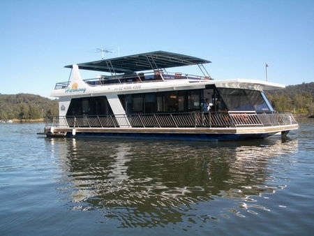Able Hawkesbury River Houseboats - Surfers Paradise Gold Coast 0