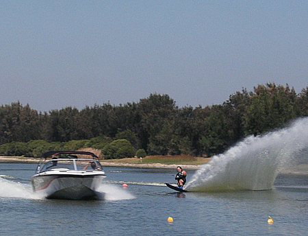 Bonney's WA Water Ski Park - Surfers Paradise Gold Coast 1