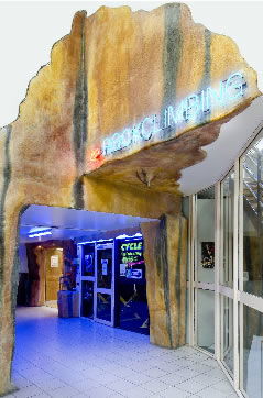 Cliffhanger Climbing Gym - Surfers Paradise Gold Coast 1