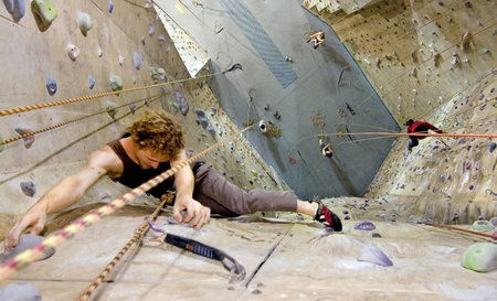 Cliffhanger Climbing Gym - Surfers Paradise Gold Coast 2