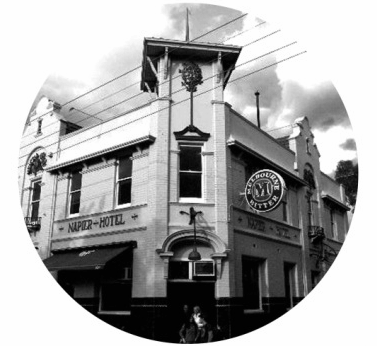 Upstairs At The Napier Hotel - Surfers Paradise Gold Coast 1