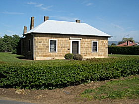 Oatlands Court House - Surfers Paradise Gold Coast 0