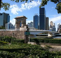 Former Victoria Bridge Abutment Memorial - Surfers Paradise Gold Coast