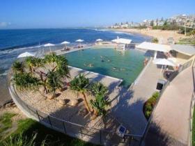 Kings Beach - Beachfront Salt Water Pool - Surfers Paradise Gold Coast 0