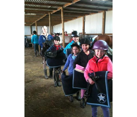 Saddle On Riding School - Surfers Paradise Gold Coast 8