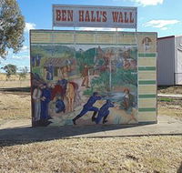 Ben Halls Wall - Surfers Paradise Gold Coast