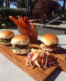 Hollydene Estate Wines And Vines Restaurant - Surfers Paradise Gold Coast 4