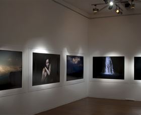 Roslyn Oxley9 Gallery - Surfers Paradise Gold Coast 2