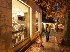 Matilda Bookshop - Surfers Paradise Gold Coast 2