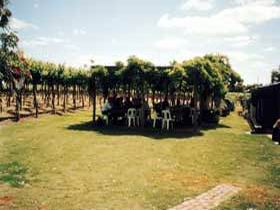 Bonneyview Winery And Restaurant - Surfers Paradise Gold Coast 2