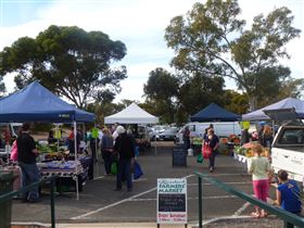Riverland Farmers Market - Surfers Paradise Gold Coast 2