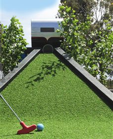 Mini Golf At BIG4 Swan Hill Holiday Park - Surfers Paradise Gold Coast 0