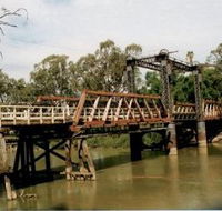 Swan Hill - Murray River Road Bridge - Surfers Paradise Gold Coast