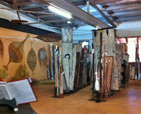 Maningrida Arts And Culture - Surfers Paradise Gold Coast 1