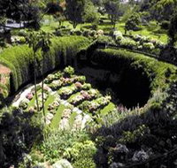 Umpherston Sinkhole - Surfers Paradise Gold Coast