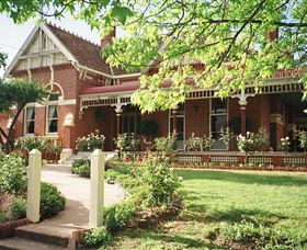 Antiques Of The Riverina - Antique Trail - Surfers Paradise Gold Coast 1