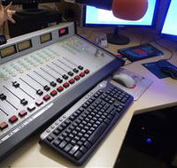 Peak Hill FM Community Radio Station - Surfers Paradise Gold Coast