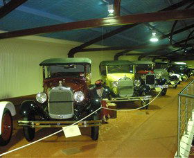 McFeeters Motor Museum And Visitor Information Centre - Surfers Paradise Gold Coast 3