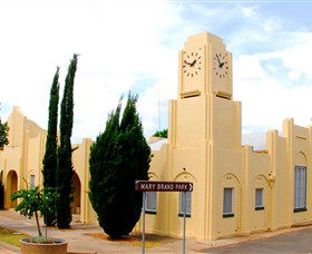 Moree Heritage And Art Deco Guided Walk - Surfers Paradise Gold Coast 1