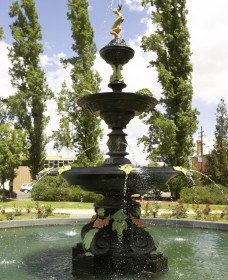 Victory Memorial Gardens - Surfers Paradise Gold Coast 1