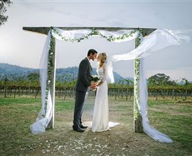 Amulet Vineyard And Beechworth Cider - Surfers Paradise Gold Coast 1