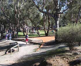 Syd's Rapids And Aboriginal Heritage Trail, Avon Valley - Surfers Paradise Gold Coast 3