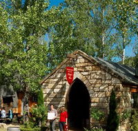 Stonehurst Cedar Creek Vineyard - Surfers Paradise Gold Coast