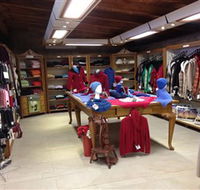Australian Alpaca Barn - Pokolbin - Surfers Paradise Gold Coast
