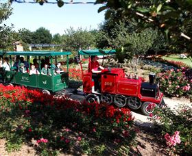 Hunter Valley Gardens - Surfers Paradise Gold Coast 2