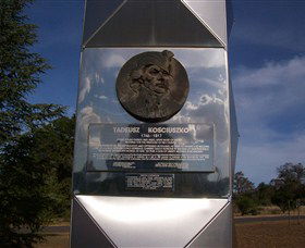Tadeusz Kosciuszko Monument - Surfers Paradise Gold Coast 2