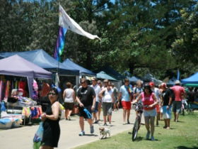 Coolangatta Art And Craft Markets - Surfers Paradise Gold Coast 0