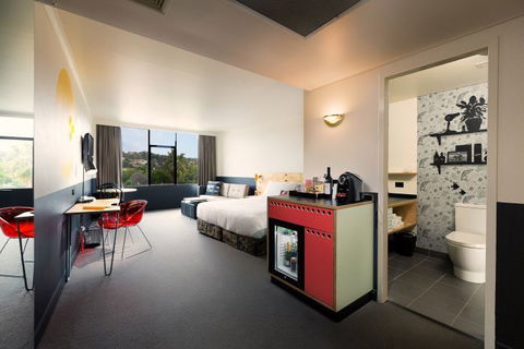 Atura Albury - Surfers Paradise Gold Coast 3