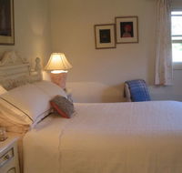 Trafalgar Bed and Breakfast and Annie's cottage - Surfers Paradise Gold Coast