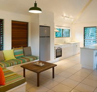 The Retreat Beach Houses - Surfers Paradise Gold Coast