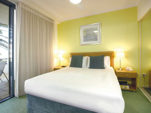 Oaks Calypso Plaza - Surfers Paradise Gold Coast 1