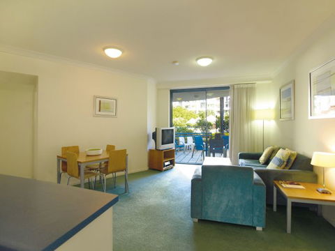 Oaks Calypso Plaza - Surfers Paradise Gold Coast 3