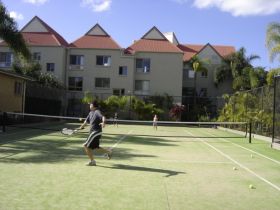 Sanctuary Beach Resort - Surfers Paradise Gold Coast 1