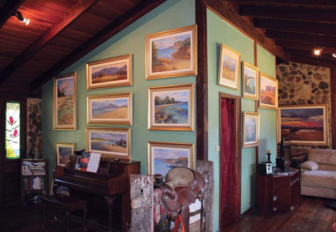 Rossiters’ Paintings - Surfers Paradise Gold Coast 2