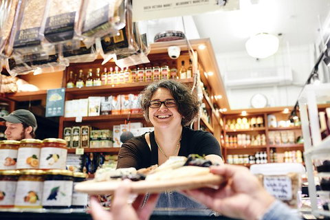 Queen Victoria Market Ultimate Foodie Tour - Surfers Paradise Gold Coast 13