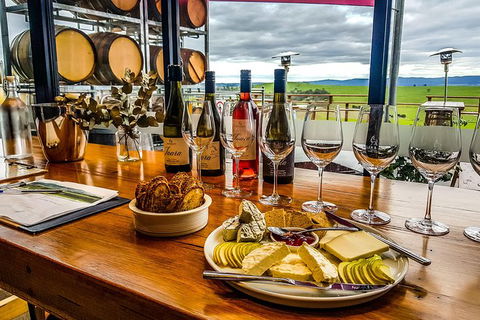 WEEKEND LOVERS Yarra Valley Wine Tour Departing From Melbourne - Weekends Only - Surfers Paradise Gold Coast 0