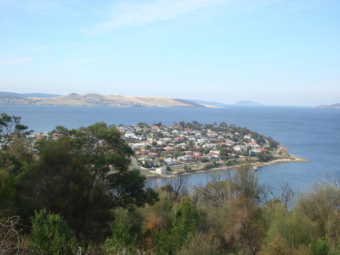 Hobart Half-Day Sightseeing Coach Tram Tour - Surfers Paradise Gold Coast 15