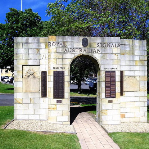 Hobart Half-Day Sightseeing Coach Tram Tour - Surfers Paradise Gold Coast 11