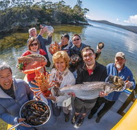 Fresh from the Ocean Tasmanian Seafood Gourmet Full-Day Cruise Including Lunch - Surfers Paradise Gold Coast