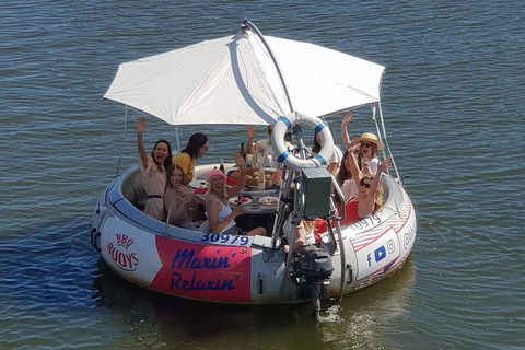 Adelaide 2-Hour BBQ Boat Hire For 10 People - Surfers Paradise Gold Coast 2