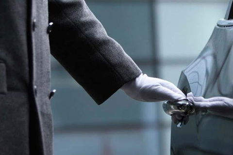 Adelaide Airport Private Chauffeured Transfer - Surfers Paradise Gold Coast 1