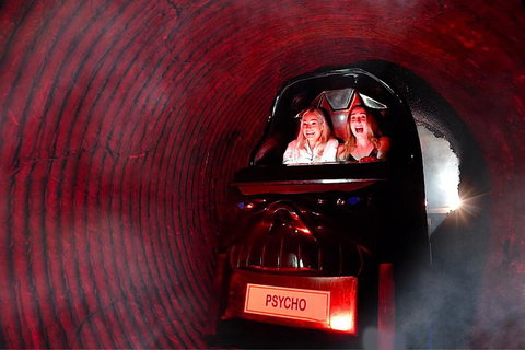Dracula\'s Cabaret - Gold Coast - Surfers Paradise Gold Coast 7