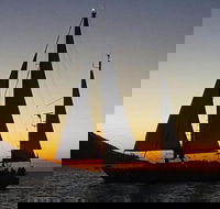 Magnetic Island Sunset Sail - Surfers Paradise Gold Coast