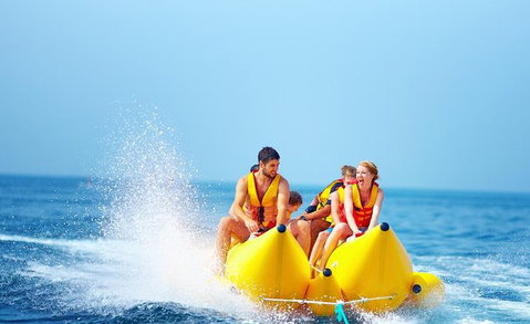 Banana Boat Ride From Airlie Beach - Surfers Paradise Gold Coast 0