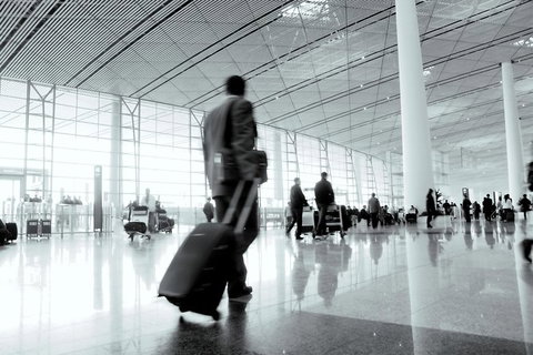 Brisbane Airport To And From Byron Bay, NSW For Up-to 11 Ppl - Surfers Paradise Gold Coast 0